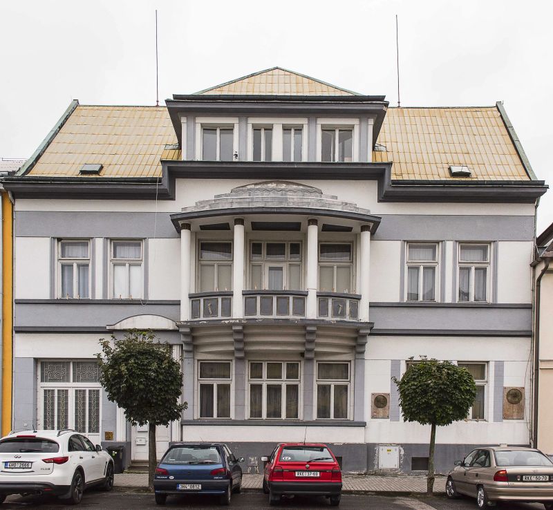 Vila Týniště nad Orlicí - foto 1