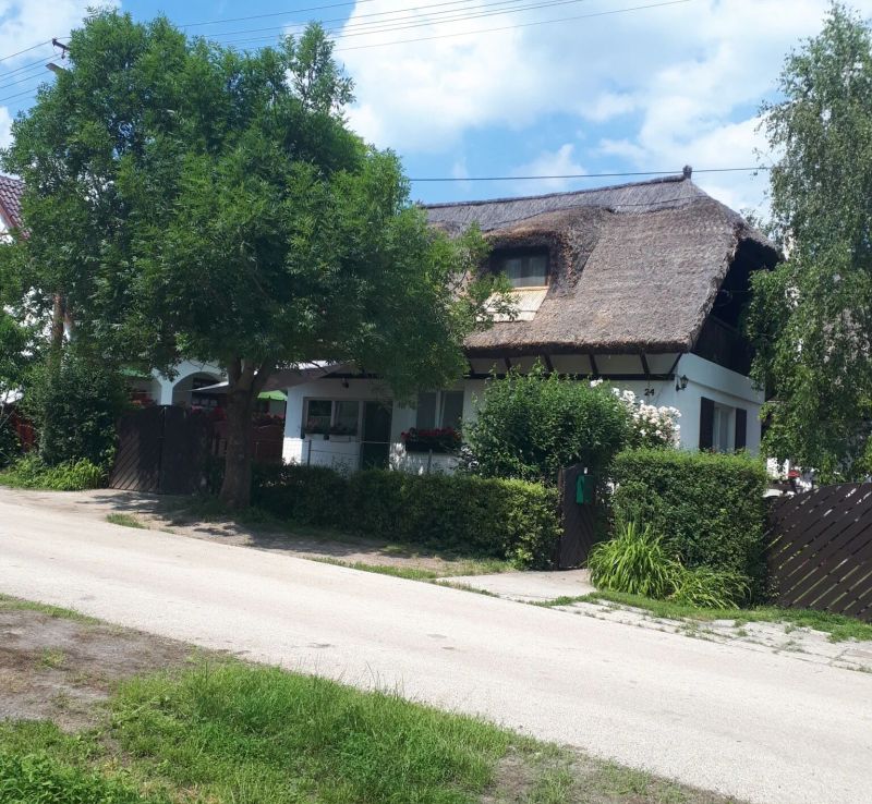 Lilla Vendégház Balatonudvari - foto 1