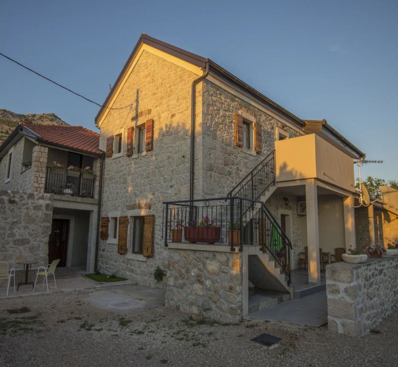 Apartments Punta-in the stone house Starigrad Paklenica - foto 1