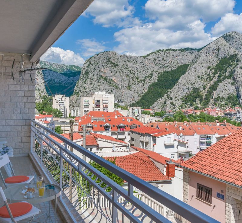 Apartment Adrian Omis - foto 1