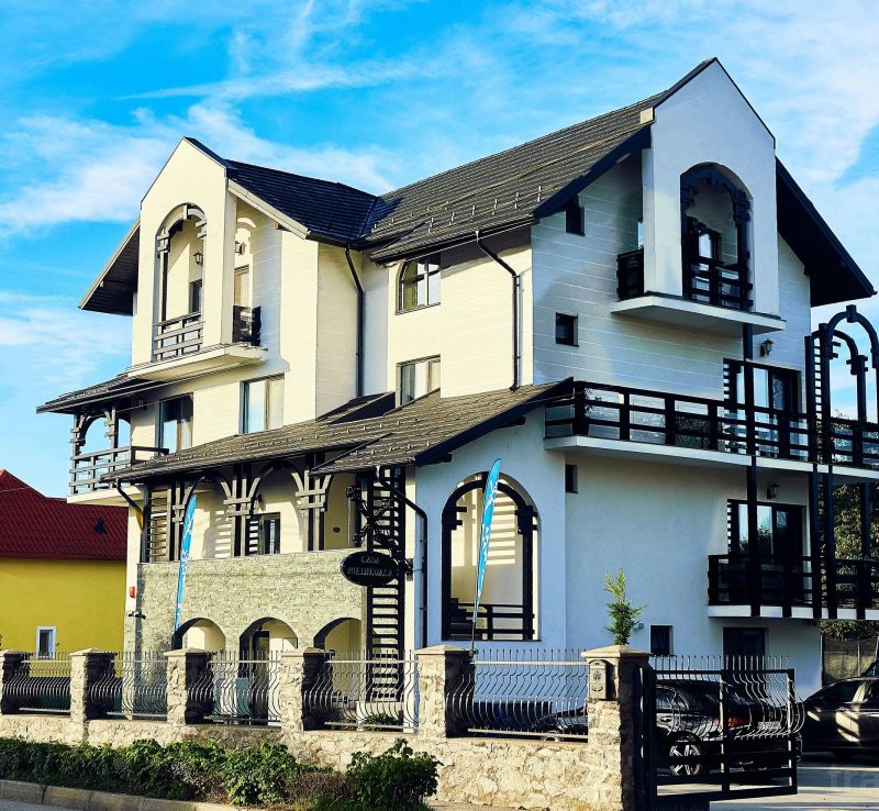 Casa Medievala Curtea de Argeș - foto 1