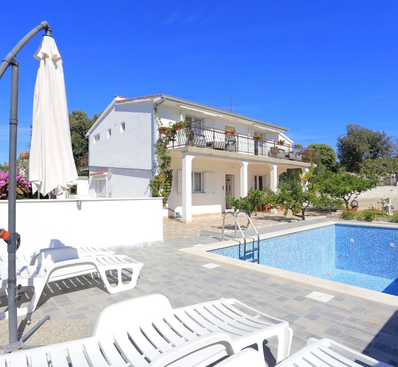 Family-friendly Apartments With Swimming Pool Ražanj, Rogoznica - 17867 Ražanj - foto 1