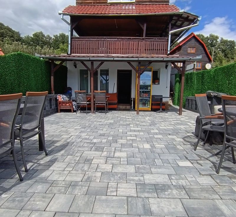 Cabana Sponsoru' și Baroana Aiudul de Sus - foto 1