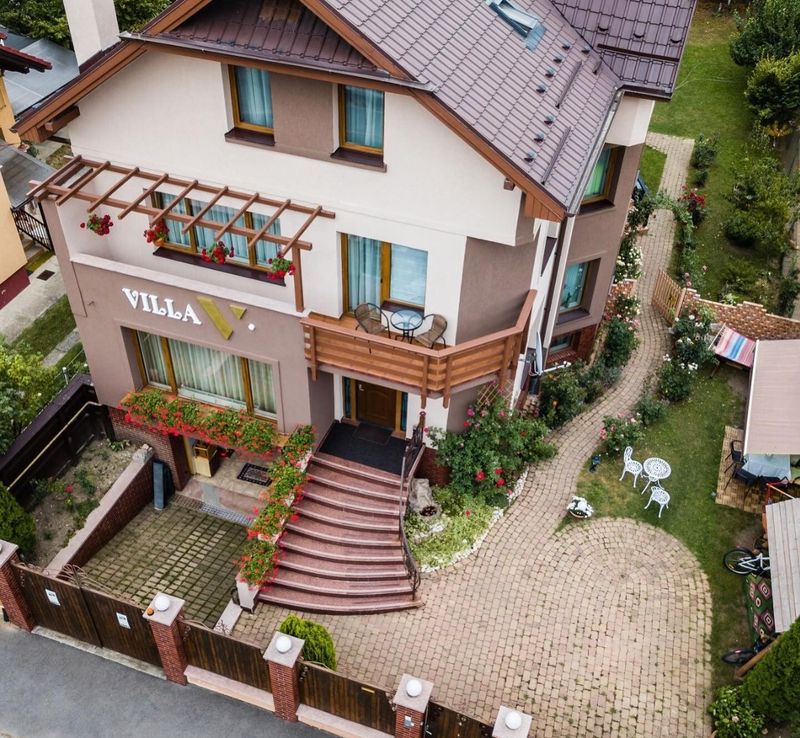 Villa V Brașov - foto 1