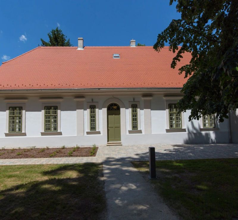 Perczel Kúria Bonyhád - foto 1