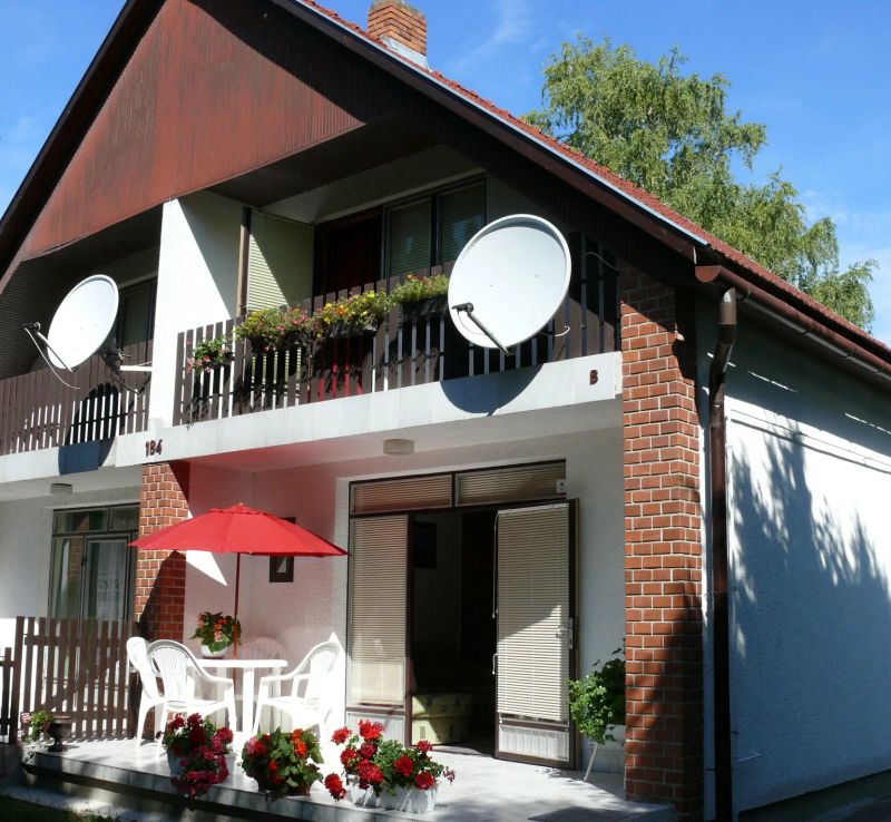 Béla Nyaraló Balatonmáriafürdő - foto 1