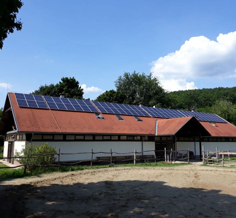 Malomkert Lovarda Szob - foto 1