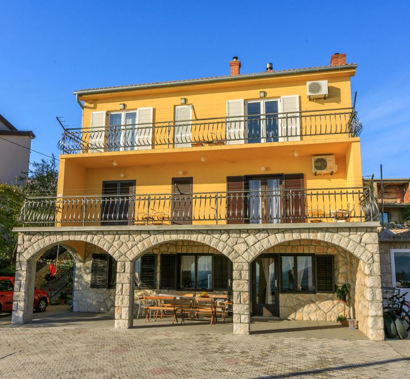 Apartments Novi Novi Vinodolski - foto 1