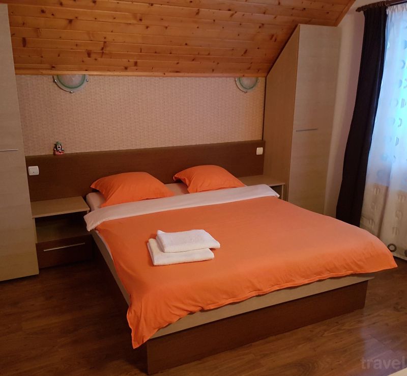 Vila Alex și Tedi Rânca - foto 1