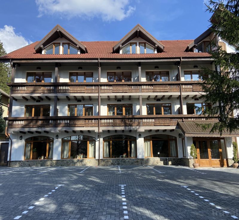 Hotel Chalet Wiese Poiana Brașov - foto 1