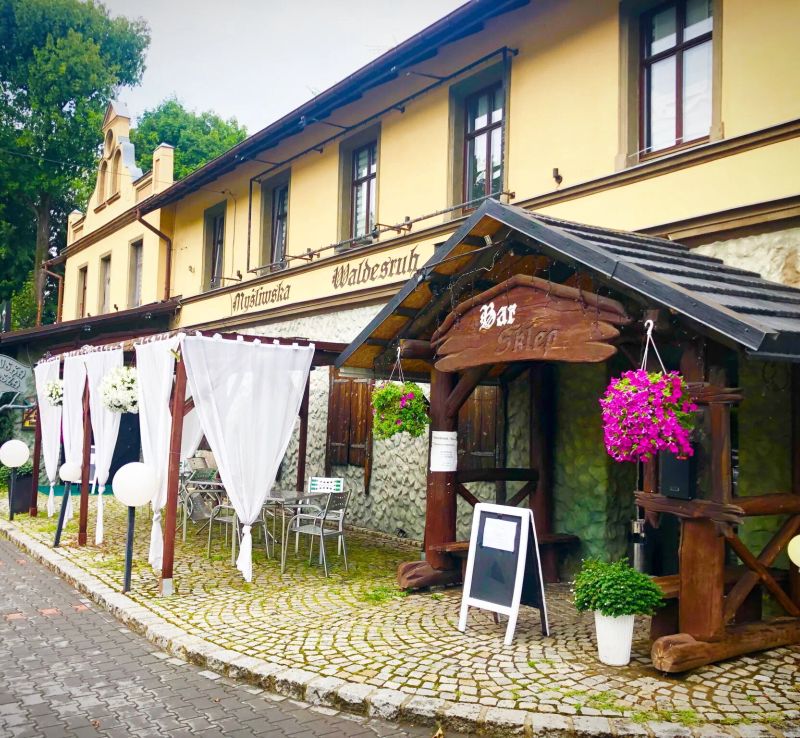 Zajazd Myśliwska Walidrogi - foto 1