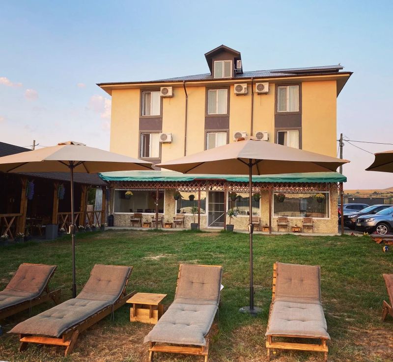Pensiunea Laguna Bălteni Băltenii de Sus - foto 1