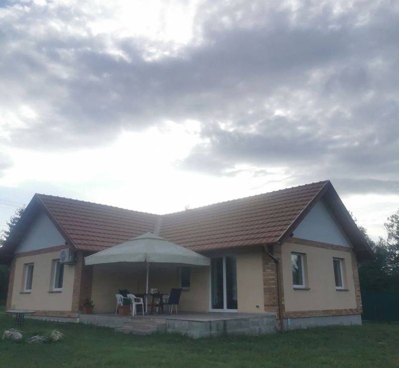 Búbánatvölgy Vöröstölgy Vendégház Esztergom - foto 1
