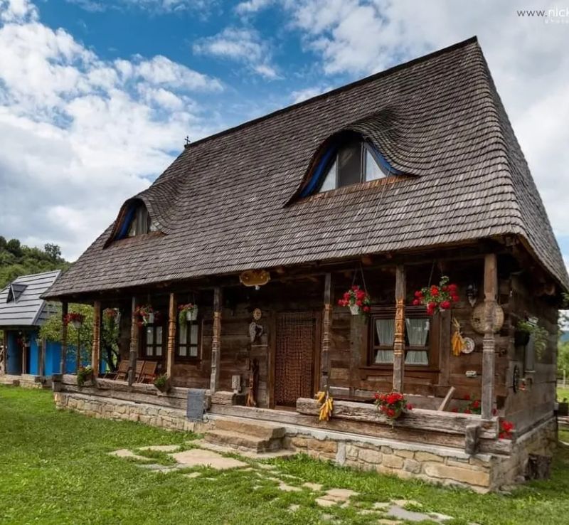 Căsuța Tradițională Vadu Izei - foto 1