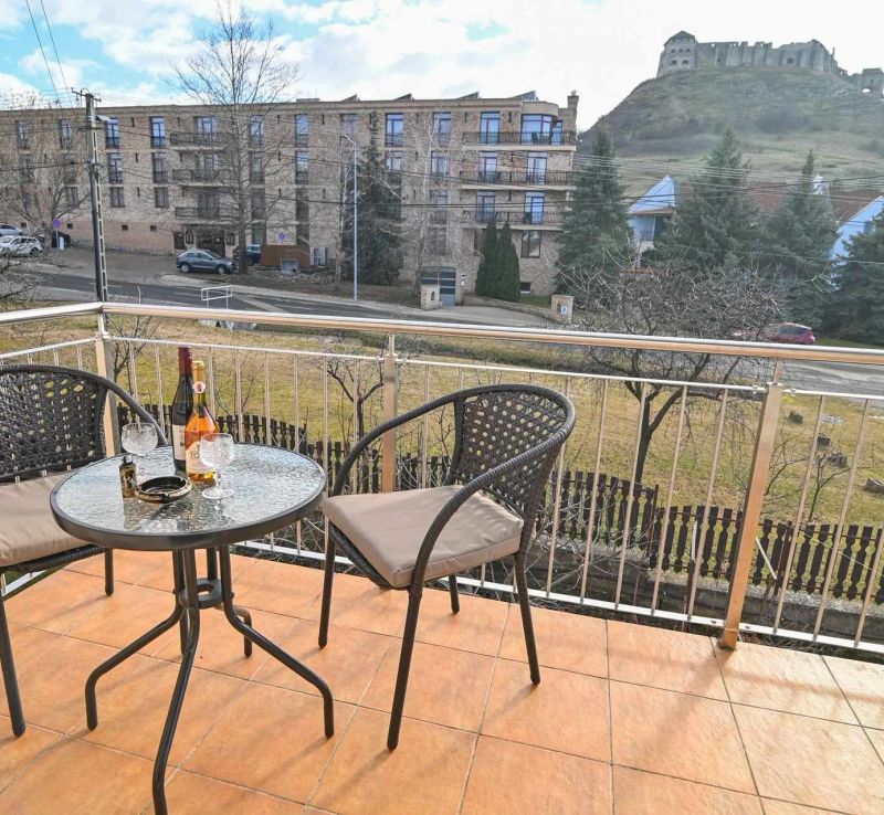 Vár -Lak Apartman Sümeg - foto 1