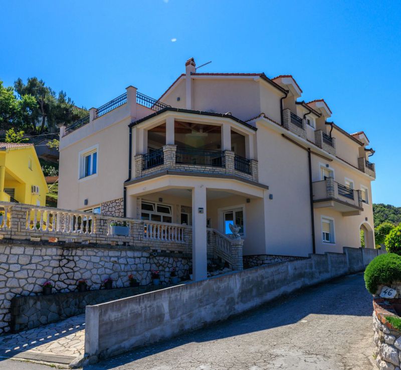 Apartments Nikolina J Supetarska Draga - foto 1