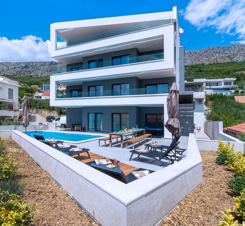 Villa Leona Dugi Rat - foto 1