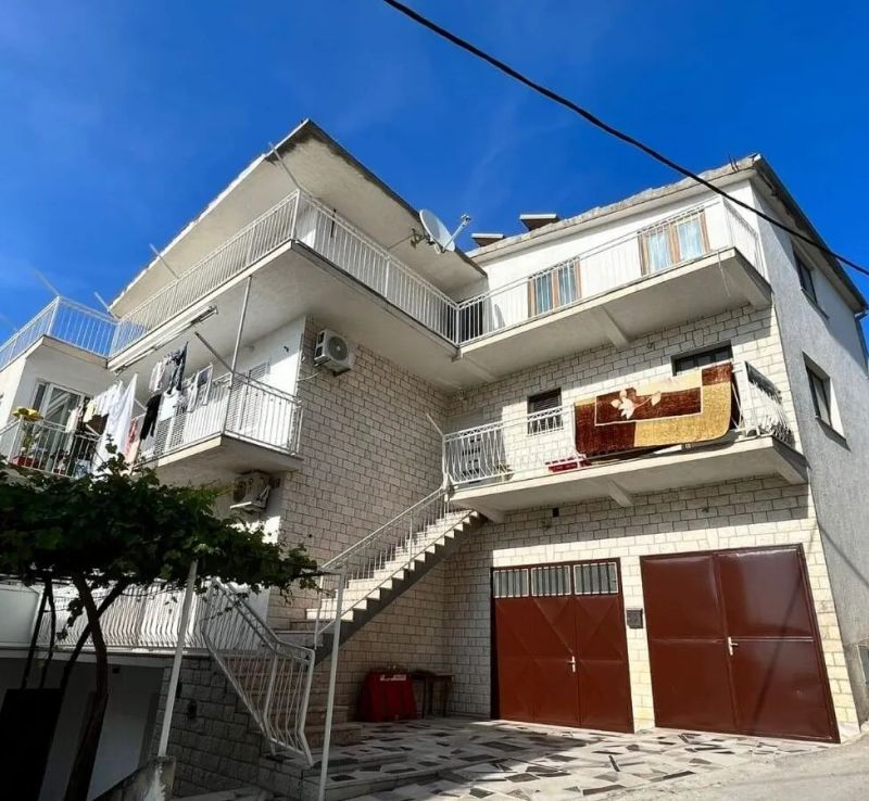Apartments With Parking Space Stobreč, Split - 22296 Stobreč - foto 1
