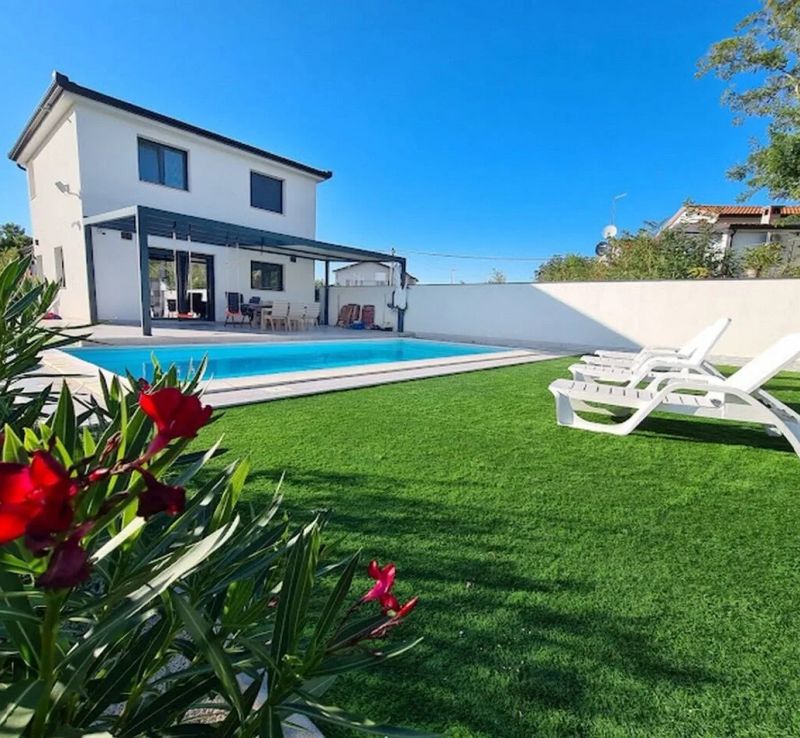 Holiday House With A Swimming Pool Fratrici, Umag - 22401 Fratrici - foto 1