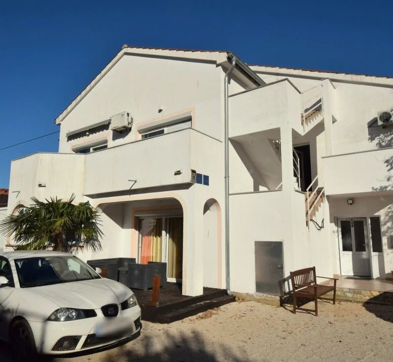 Apartments With Parking Space Vantačići, Krk - 22765 Vantačići - foto 1