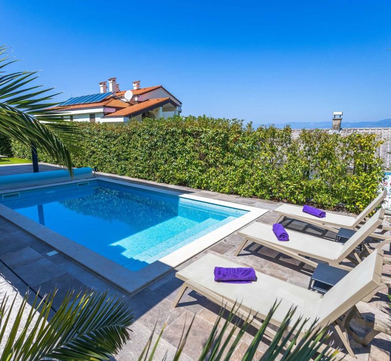 Family-friendly Apartments With Swimming Pool Njivice, Krk - 22805 Njivice - foto 1