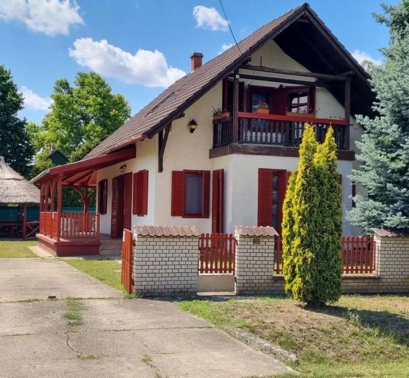 Tisza-Tavi Isteni Vendégház Abádszalók - foto 1