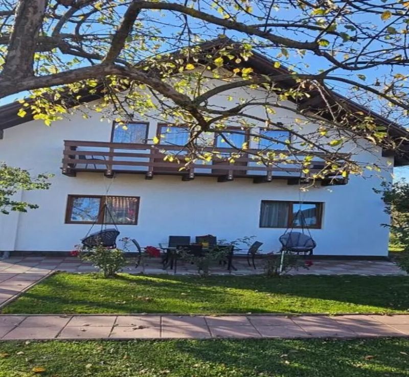 Alio Guest House Zărnești - foto 1