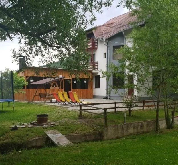 Pensiunea La Poalele Bucegilor Râșnov - foto 1