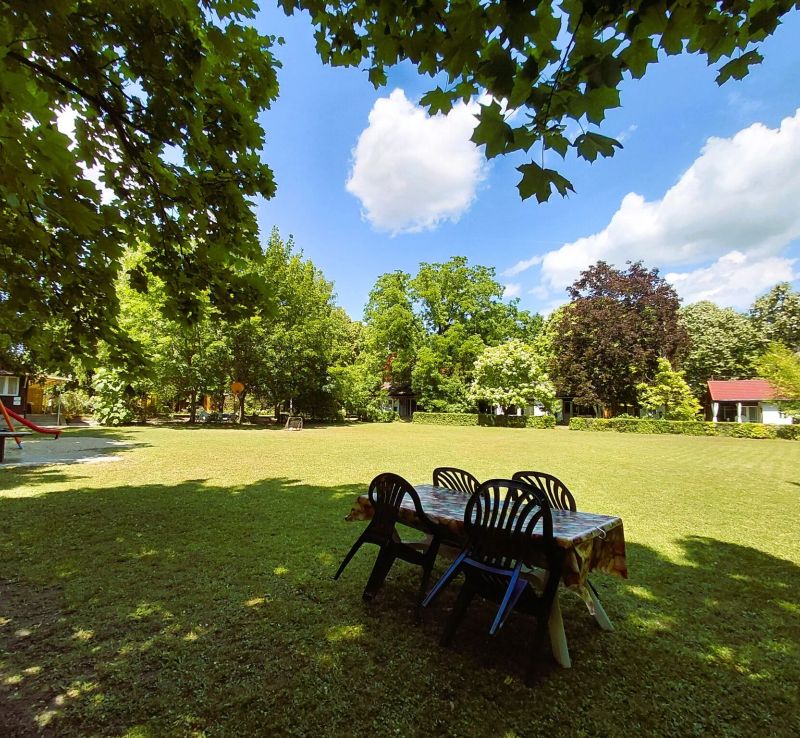 Gesztenyés Üdülő Balatonudvari - foto 1
