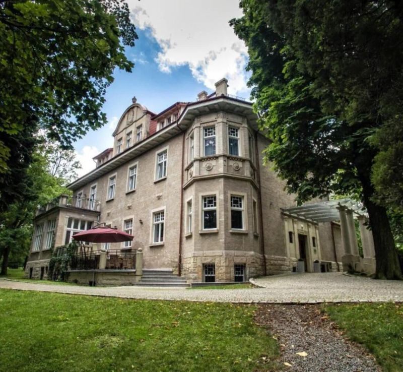Hotel Dębowy Biowellness & SPA Góry Sowie Bielawa - foto 1