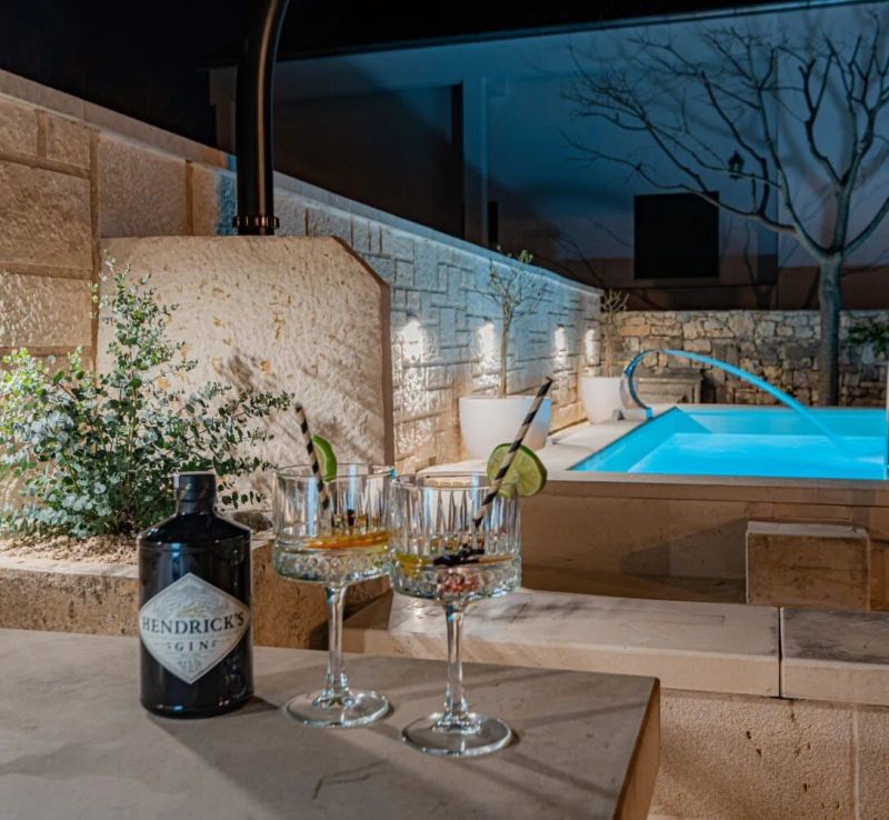 Villa V4 with pool Vodice - foto 1