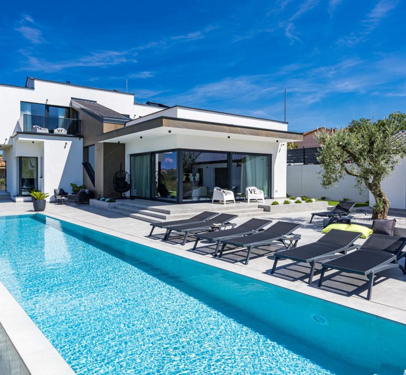 Villa Kim Momjan - foto 1