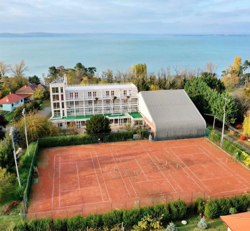 Négy Évszak Hotel Siófok - foto 1