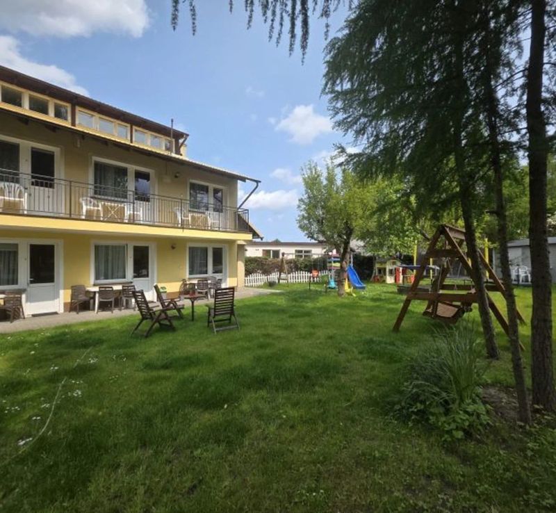 Pokoje Ostoja - Blisko Plaży - Możliwe Śniadania - foto 1