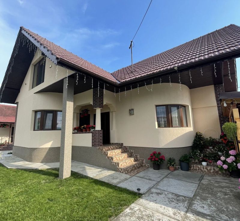 Pensiunea CAV Novaci - foto 1