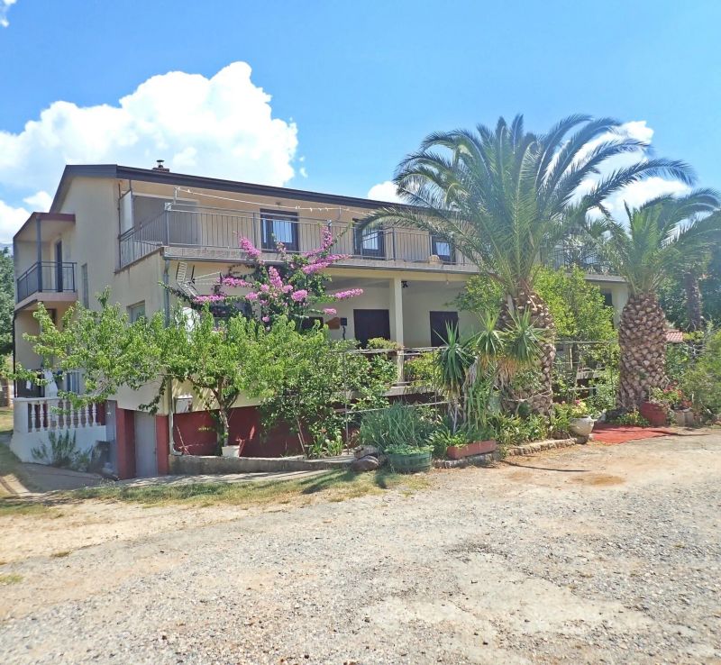 Apartmani Rujno Starigrad - foto 1