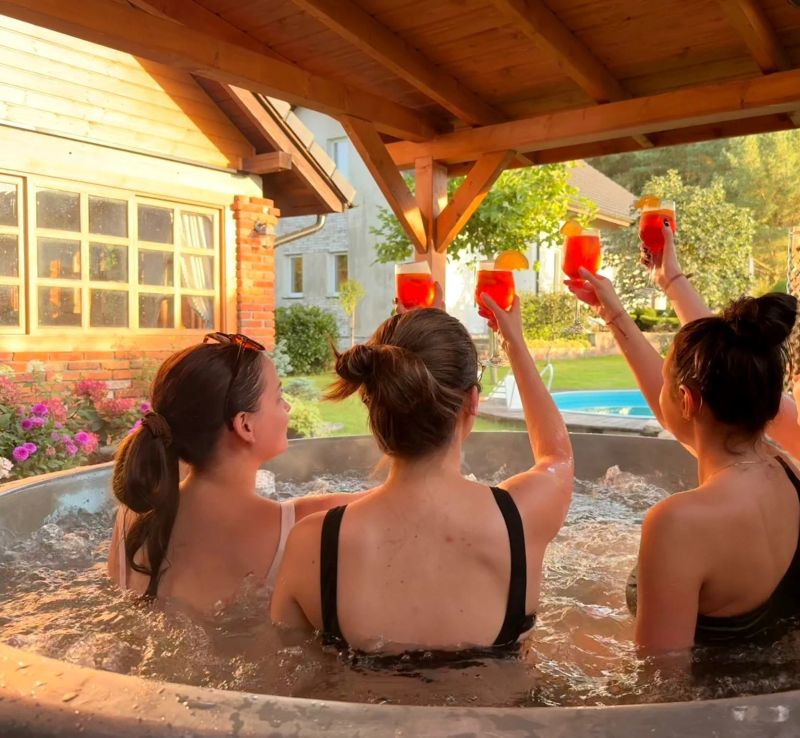 Komfortowy Dom Całoroczny - sauna, jacuzzi, bilard Tyłowo - foto 1