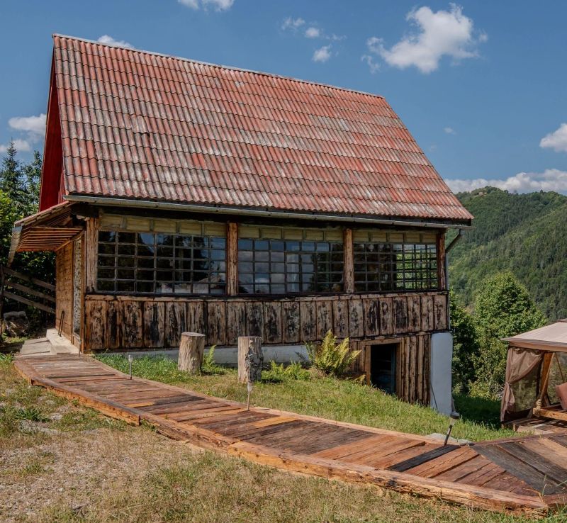Casa lui Tata din Deal Vâlcăneasa - foto 1