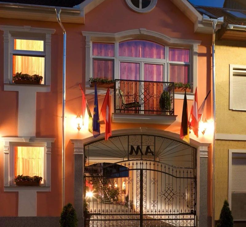 Hotel Isabell Győr - foto 1