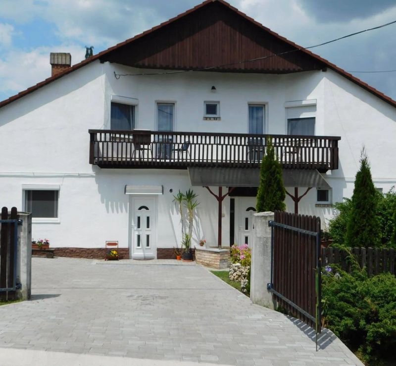 Fenyő Vendégház Parádsasvár - foto 1