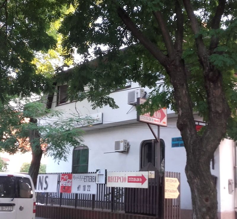 Pestújhely Panzió Étterem Budapest - foto 1