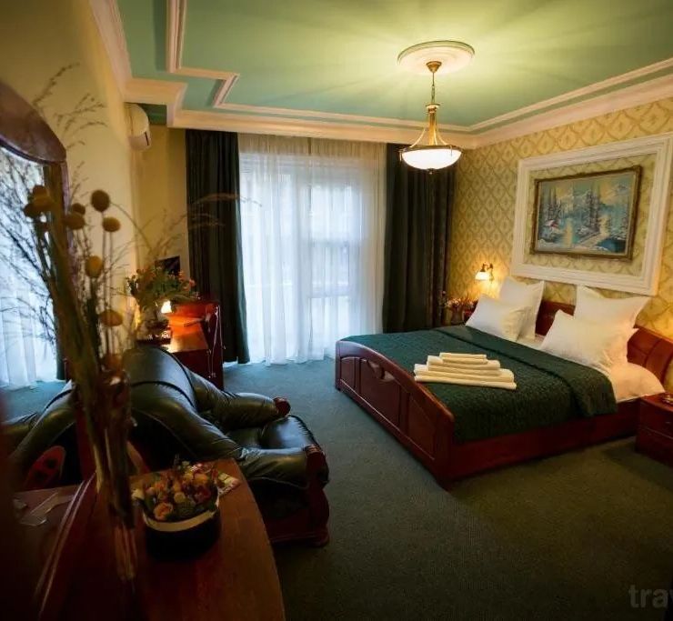 Hotel Bucharest Comfort Suites București - foto 1