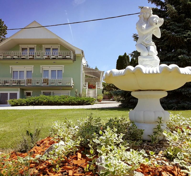 Elisoria Apartmanház Cserszegtomaj - foto 1
