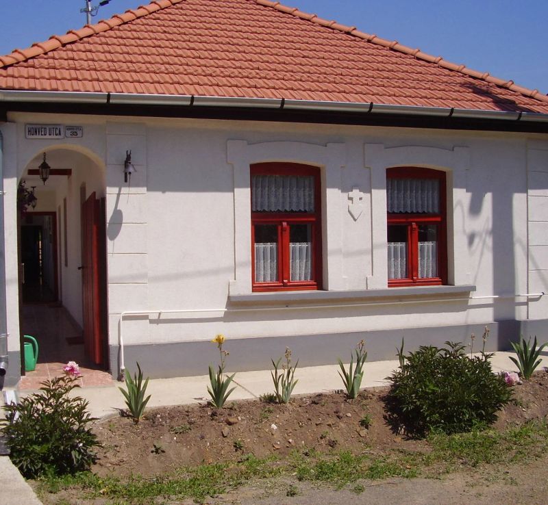 Hollókői Vendégház Abaújszántó - foto 1