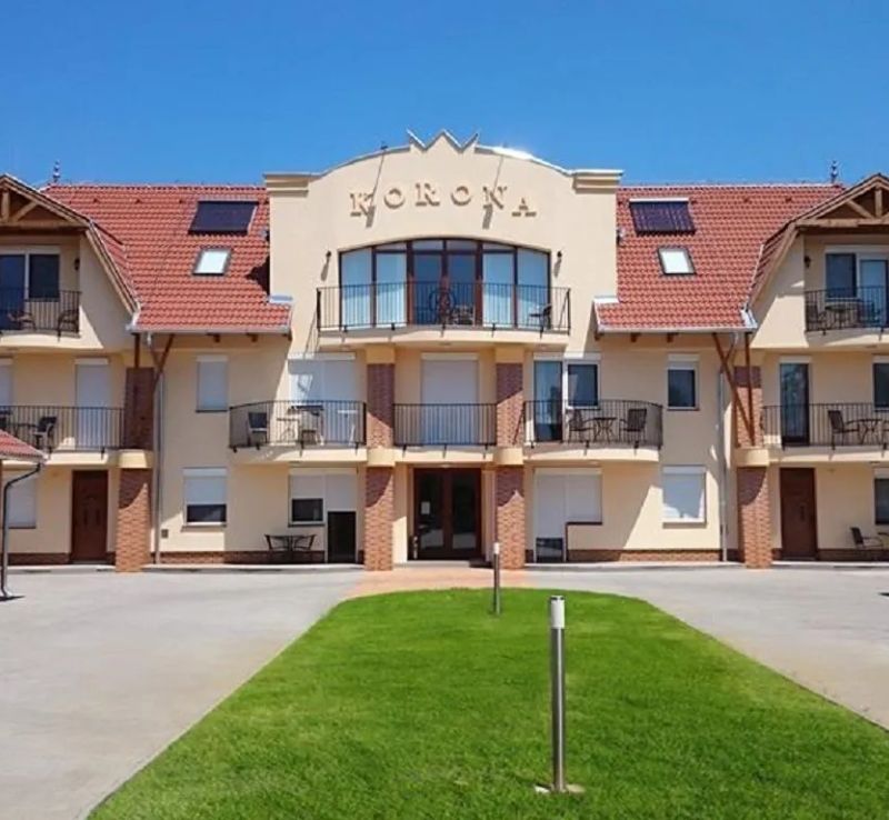 Korona Apartmanház Cserkeszőlő - foto 1