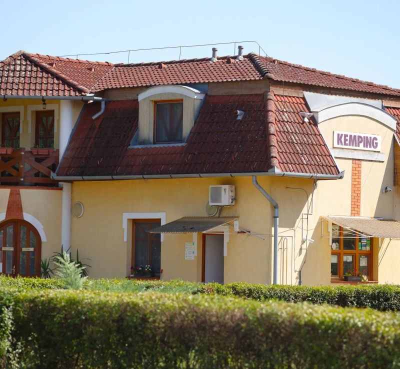 Akácliget Gyógy- és Strandfürdő Karcag - foto 1