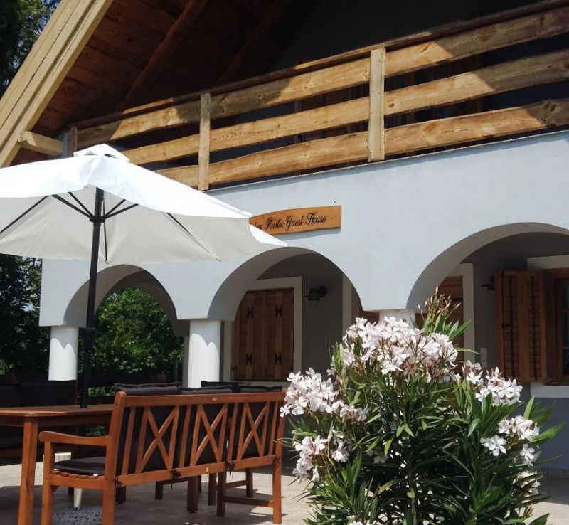 Balaton Rustic Guesthouse Badacsonytördemic - foto 1