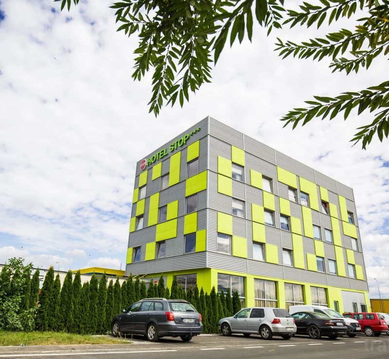 Hotel Stop Brașov - foto 1