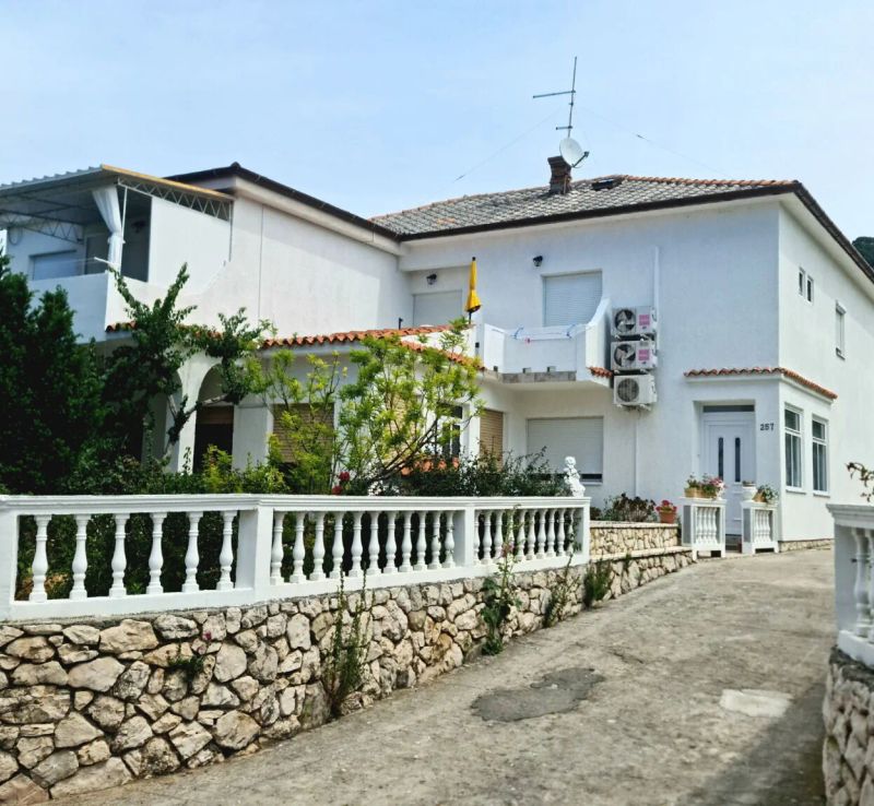 Vila Rab - foto 1