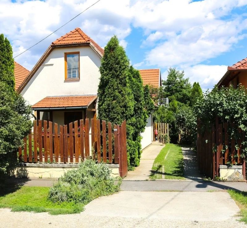 Szellő Úti Apartmanok Szolnok - foto 1